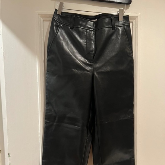 Aritzia Command Cropped Pant Size 4 - Picture 3 of 4
